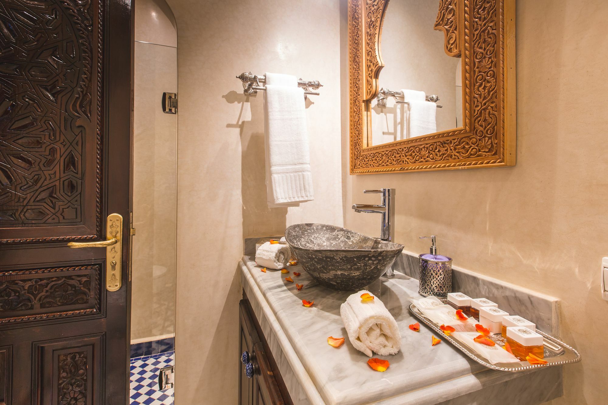 Riad Fes Maya Suite & Spa Exterior photo